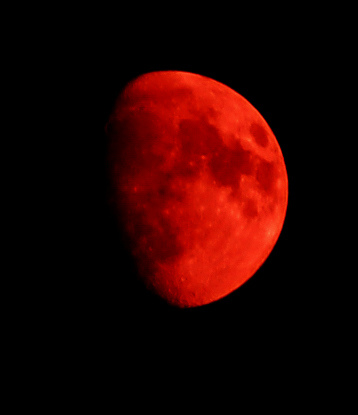 red_moon.jpg